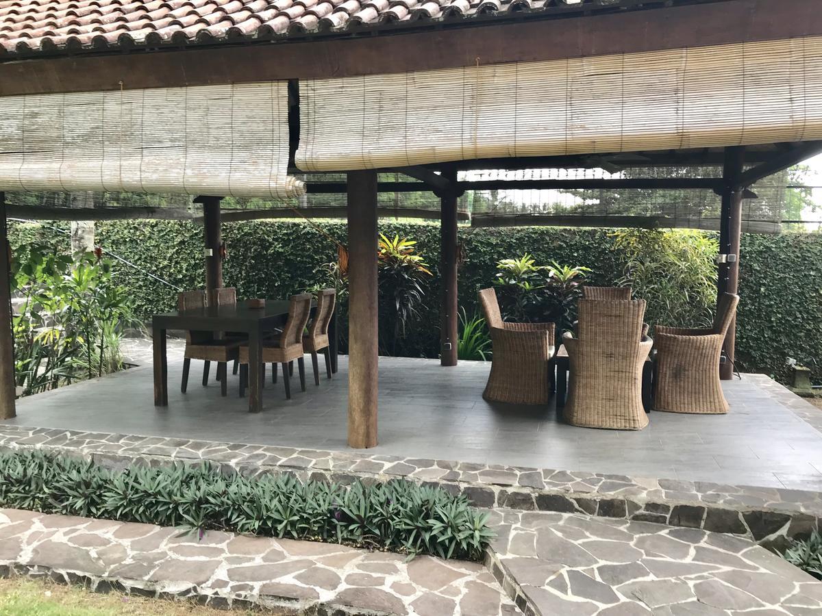 Villa Serendah Senggigi Exterior photo