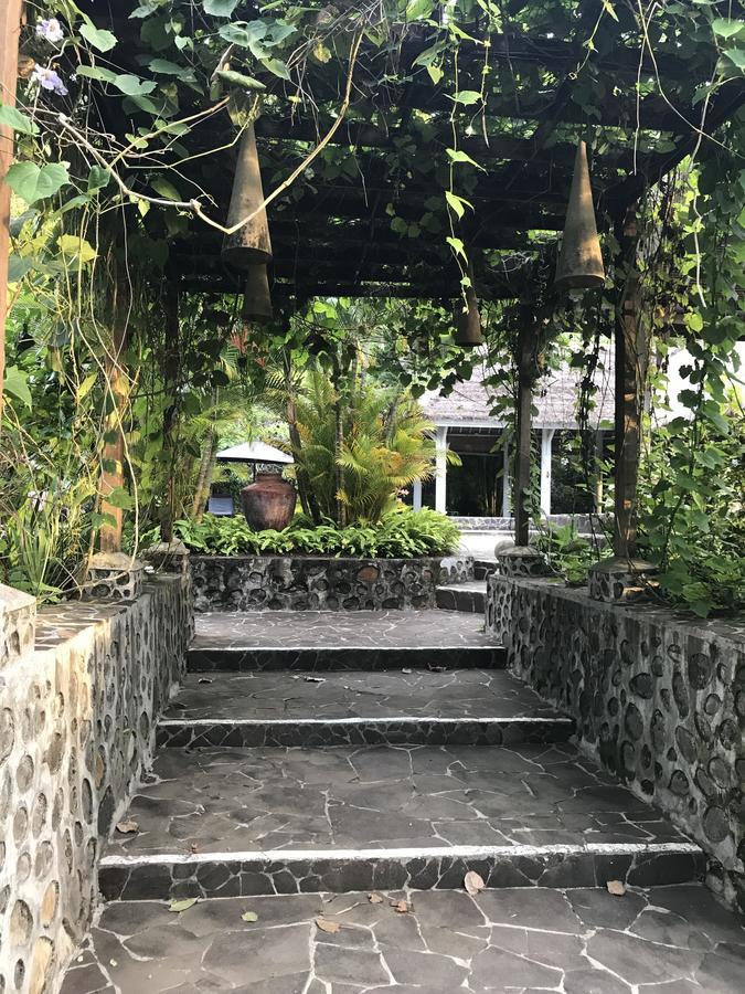 Villa Serendah Senggigi Exterior photo